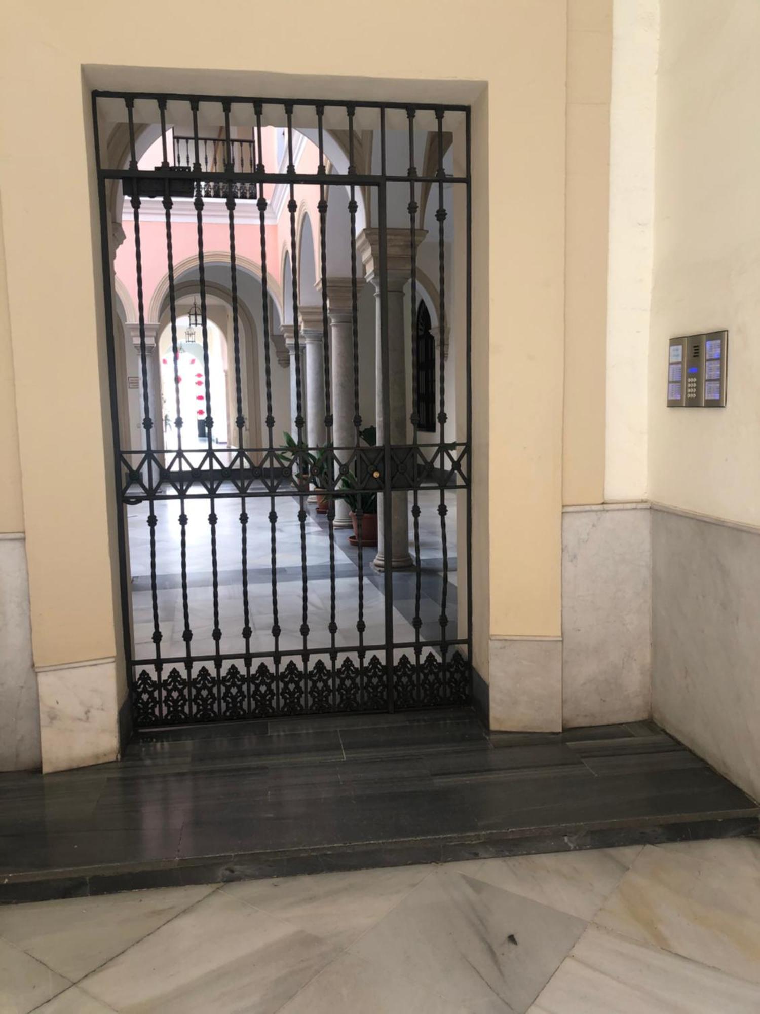 Apartamento Semi-Industrial Palacio Castilla Херес-де-ла-Фронтера Экстерьер фото